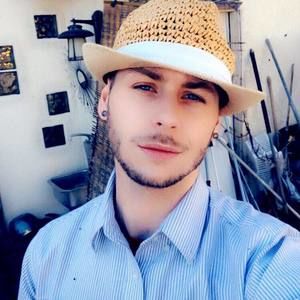 Meet your Posher, Lestat